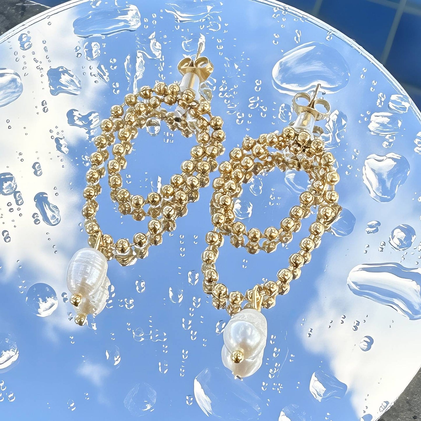 18K Goldplattierte Edelstahl Eleganter Congo Ohrringe mit Perlenimitation