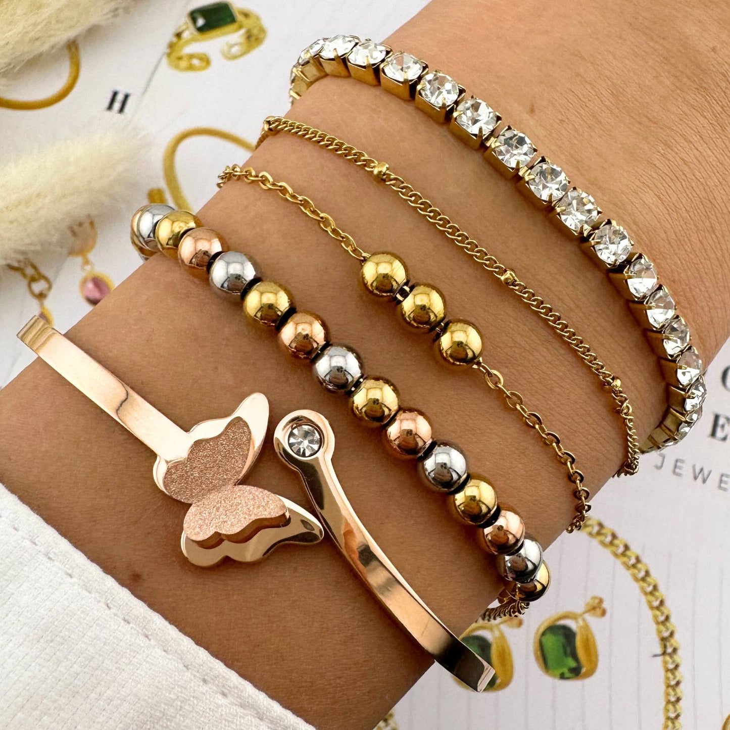 Goldenes Tennisarmband mit Zirkonia – Wasserfest, Hypoallergen & Verstellbar (16 + 5 cm)