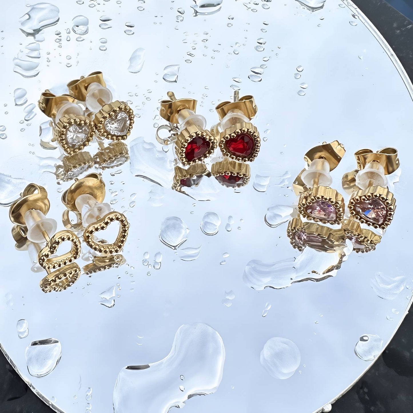18K Goldplattierte Edelstahl Herzförmige Ohrringe mit rosa Herz