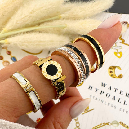 Vergoldeter Edelstahl-Ring mit weißem Emaille & Zirkonia – Wasserfest, Hypoallergen, Anlaufbeständig