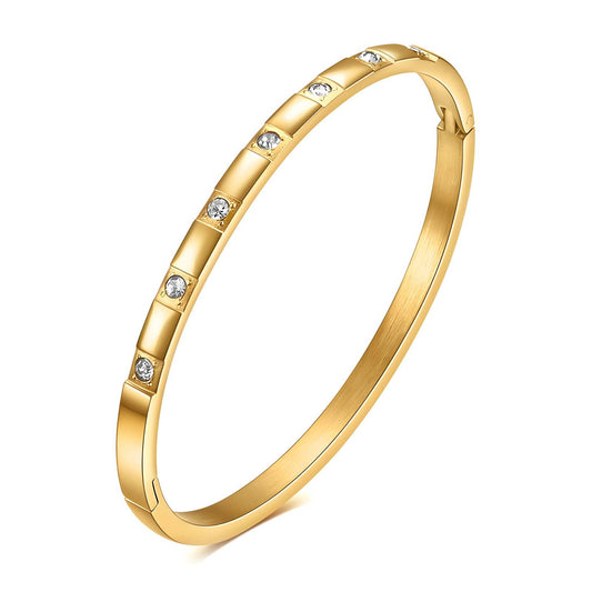 Elegantes Armband aus Edelstahl mit 18K Goldbeschichtung & Zirkonia – Wasserdicht & Hypoallergen, 6 cm Durchmesser